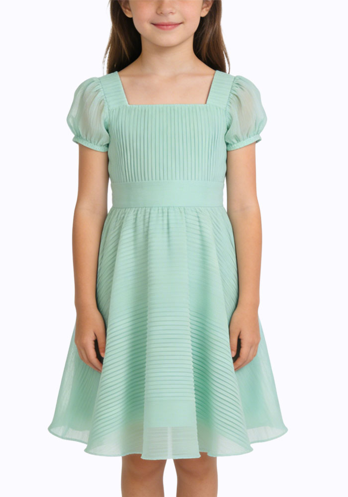 elegant-dignified-girls-party-dress